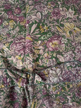 Chaleco mujer verde caza y estampado floral