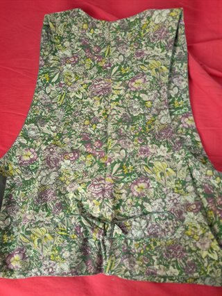 Chaleco mujer verde caza y estampado floral