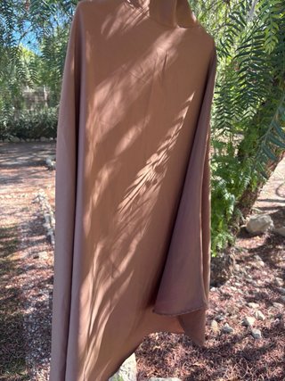 Khimar beige y marrón