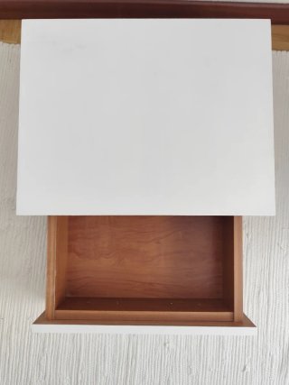Cajonera blanca con cajón amplio 52,5×41x20