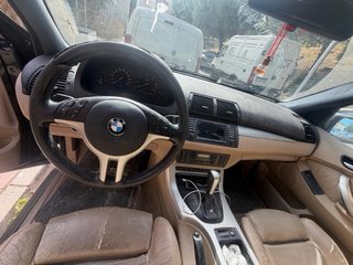 BMW X5 d 3.0 de 218 cv. Venta en estado.
