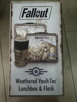 Fallout Weathered Vault-Tec Lunchbox + Flask