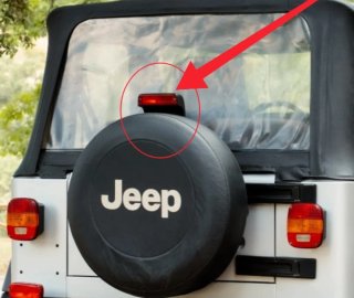 Tercera Luz Freno Jeep TJ YJ