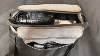 Cámara Vídeo 8mm Hitachi E23E + Accesorios