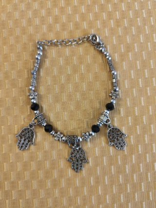 Braccialetto con ciondoli mano di Fatima