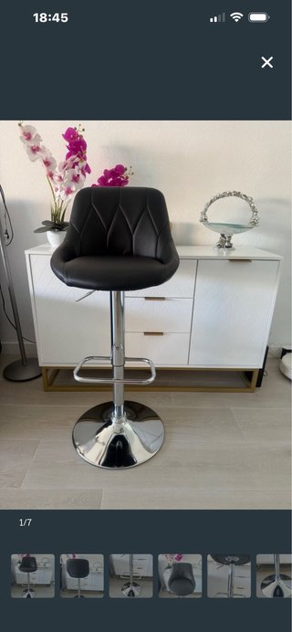 Taburete alto negro y plateado