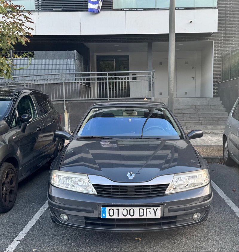 Renault Laguna 1.9 dCi de 120 CV de 2005 - foto 1
