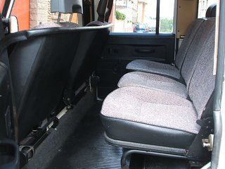 Land Rover Santana 109
