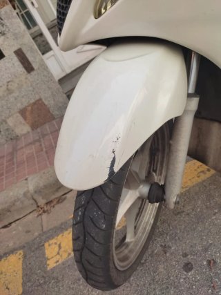 Suzuki Scooter 125cc Blanca