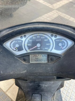 Yamaha XMAX Negra - Maxi Scooter