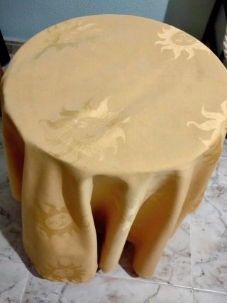 Tende beige con sole