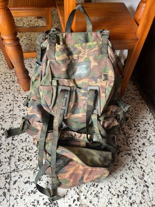 Mochila militar camuflaje.