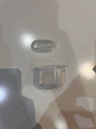 Funda transparente AirPods 1ª y 2ª generación