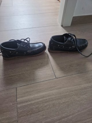Zapatos de piel para niño