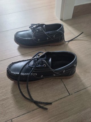 Zapatos de piel para niño