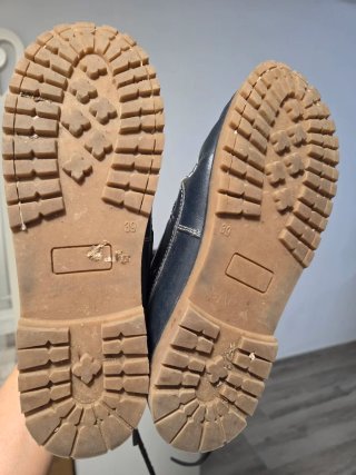 Zapatos de piel para niño