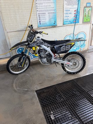 Suzuki RMZ 450cc 2014 Motocross Inyeccion