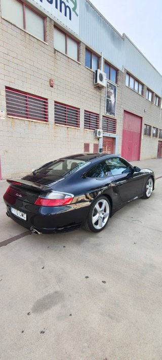 Porsche 911 2004
