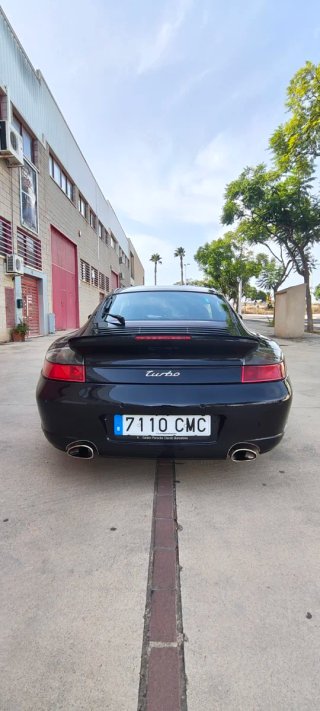 Porsche 911 2004