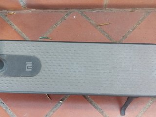Patinete Eléctrico Negro. Modelo Xiaomi DOHBC08NEB
