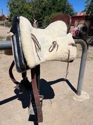 Montura Vaquera con borreguillo