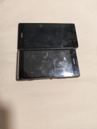 Móviles Huawei y Sony para piezas