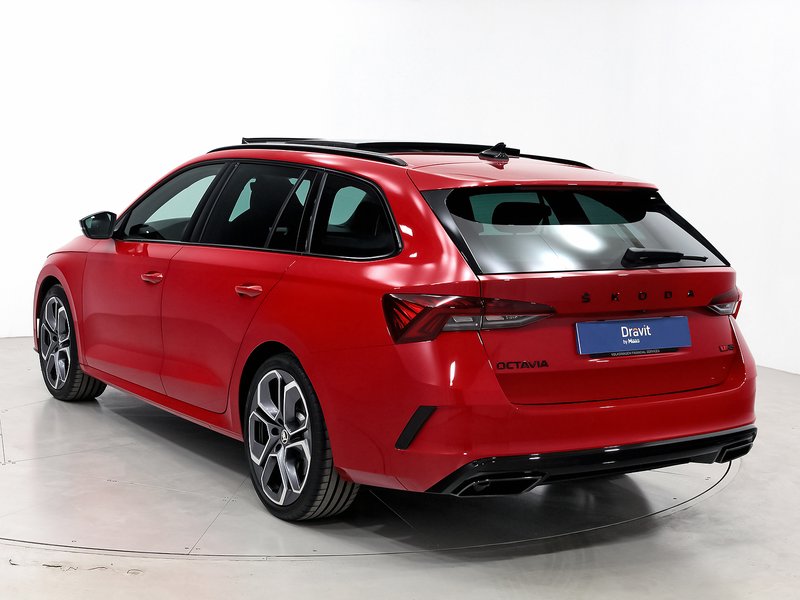 Škoda Octavia 2024, foto 2