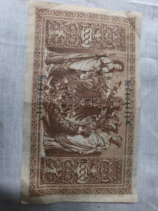 Billetes Antiuos España.. Francia.....