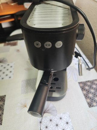 Cafetera Cecotec Cafelizzia
