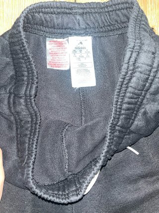 Pantalón corto Adidas negro