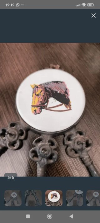 Colgador antiguo llaves metal madera