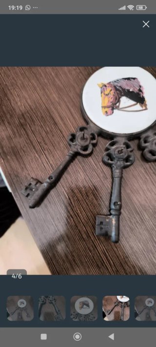 Colgador antiguo llaves metal madera