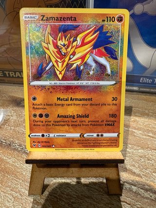 Zamazenta VIV 102 Carta Pokémon