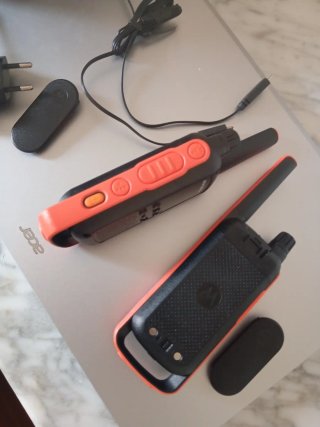 Walkie Talkies Motorola T82 Duo 10km de distancia