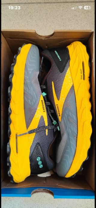 Zapatillas Brooks Cascadia 17 Talla 41