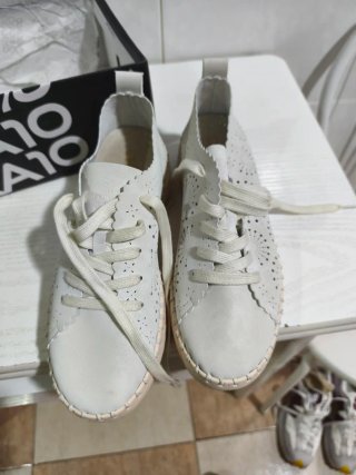 Zapatillas blancas mujer marca chika10
