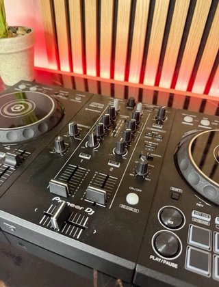 Controladora DJ Pioneer DDJ-400