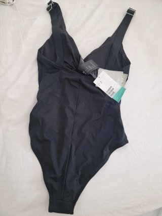 Bañador negro con nudo