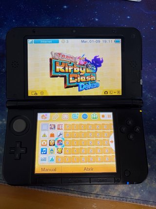 Nintendo 3DS Edición Super Smash Bros con cargador