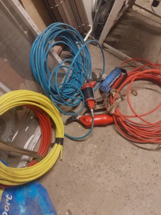 Tijeras de podar eléctricas y mangueras