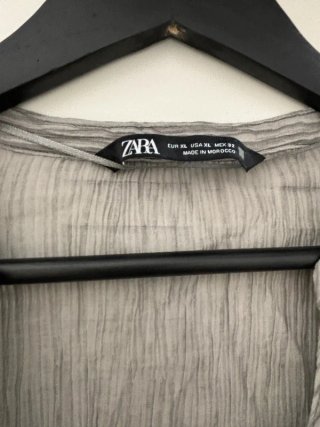 Blusón Zara gris mujer