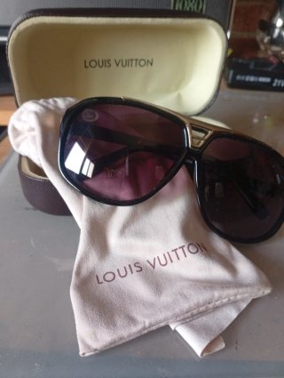 Gafas de Sol Louis Vuitton Negras y Doradas