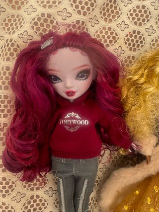Lote 2 Muñecas Rainbow High Meline Luxe