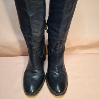 Botas altas de piel azul marino Pakros