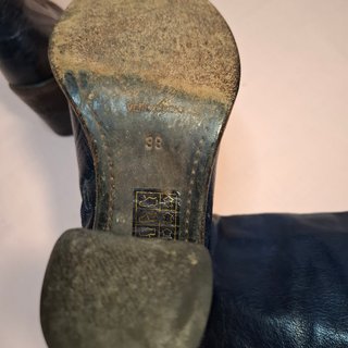 Botas altas de piel azul marino Pakros
