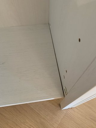 Urge vender! Mesitas de noche blancas Ikea
