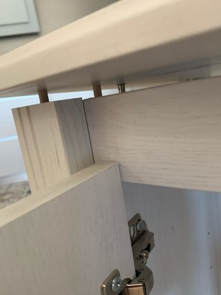 Urge vender! Mesitas de noche blancas Ikea