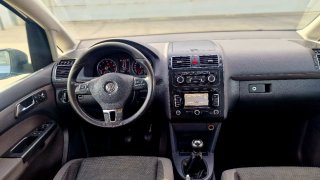 Volkswagen Touran 2011