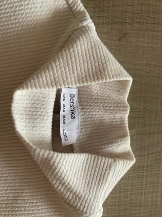 Jersey Bershka canalé cuello alto blanco M