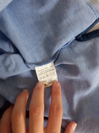 Polo Gendive Azul Claro cuello Azul Oscuro
